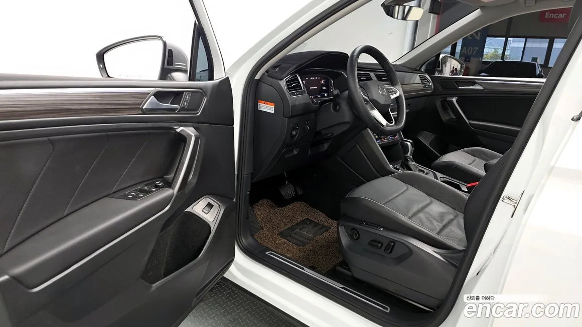 Volkswagen Tiguan 2023 из KR, фото 10