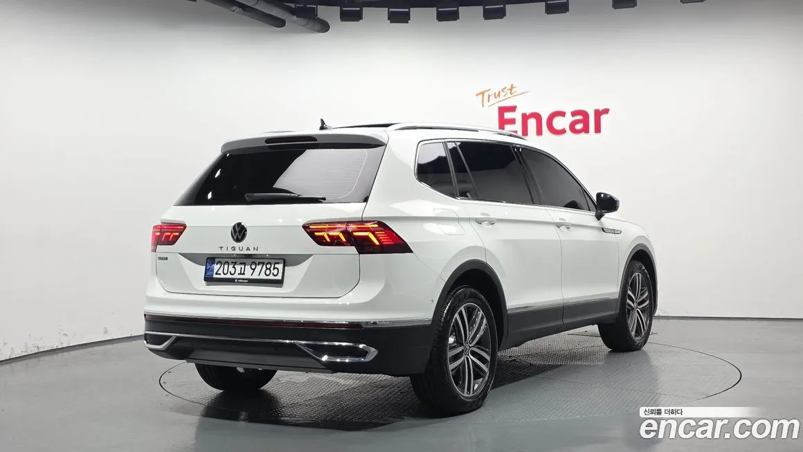 Volkswagen Tiguan 2023 из KR, фото 2