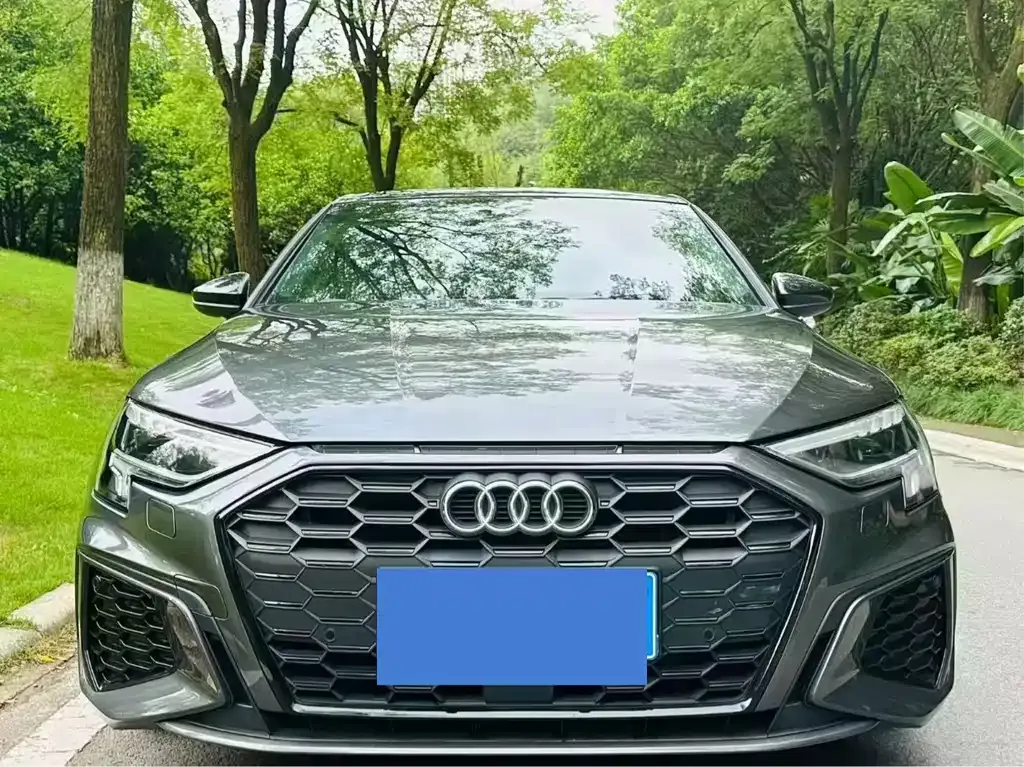 Audi A3 2023 из CN, фото 1