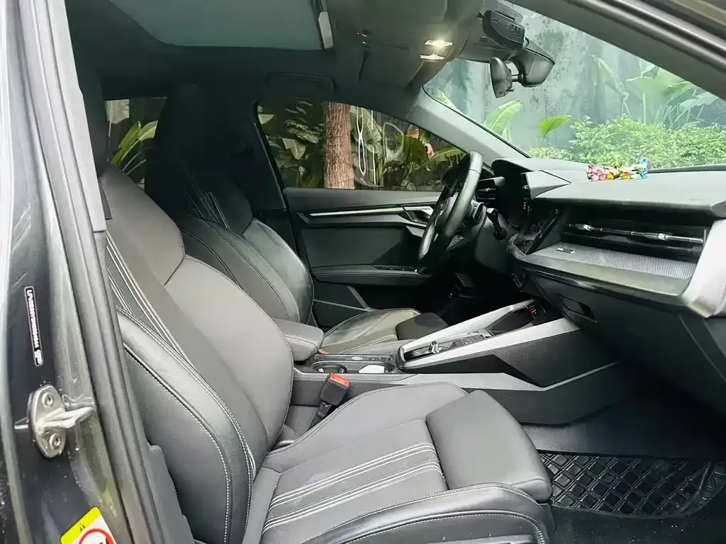 Audi A3 2023 из CN, фото 7