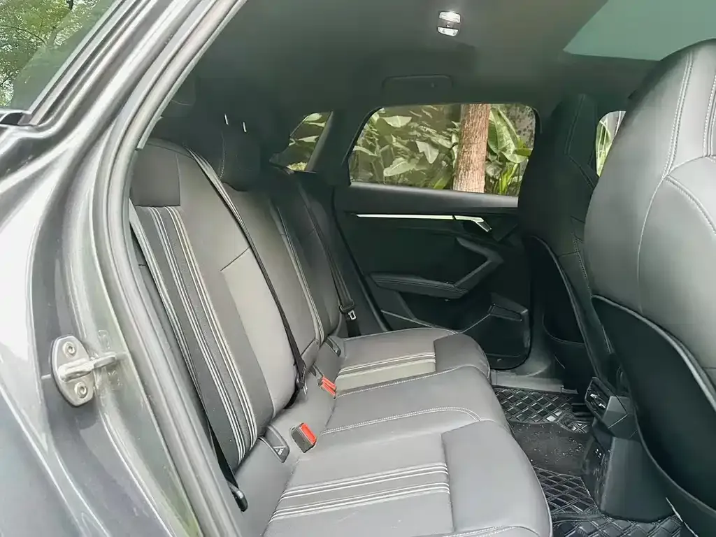 Audi A3 2023 из CN, фото 8