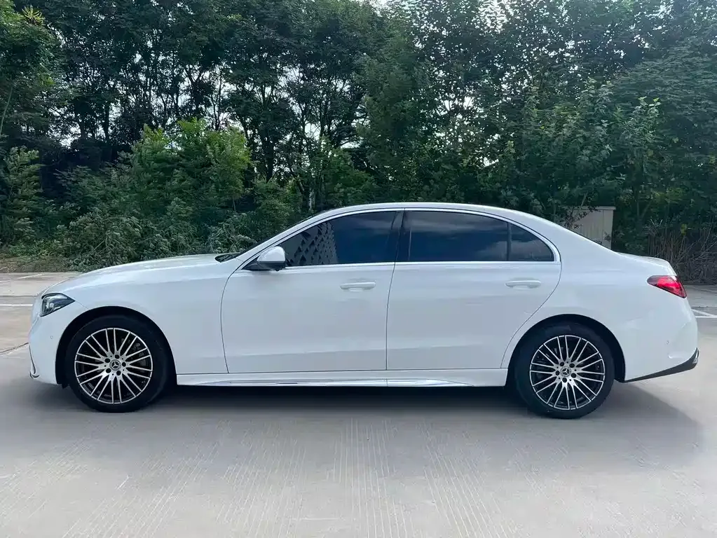 Mercedes-Benz C-Class 2023 из CN, фото 3