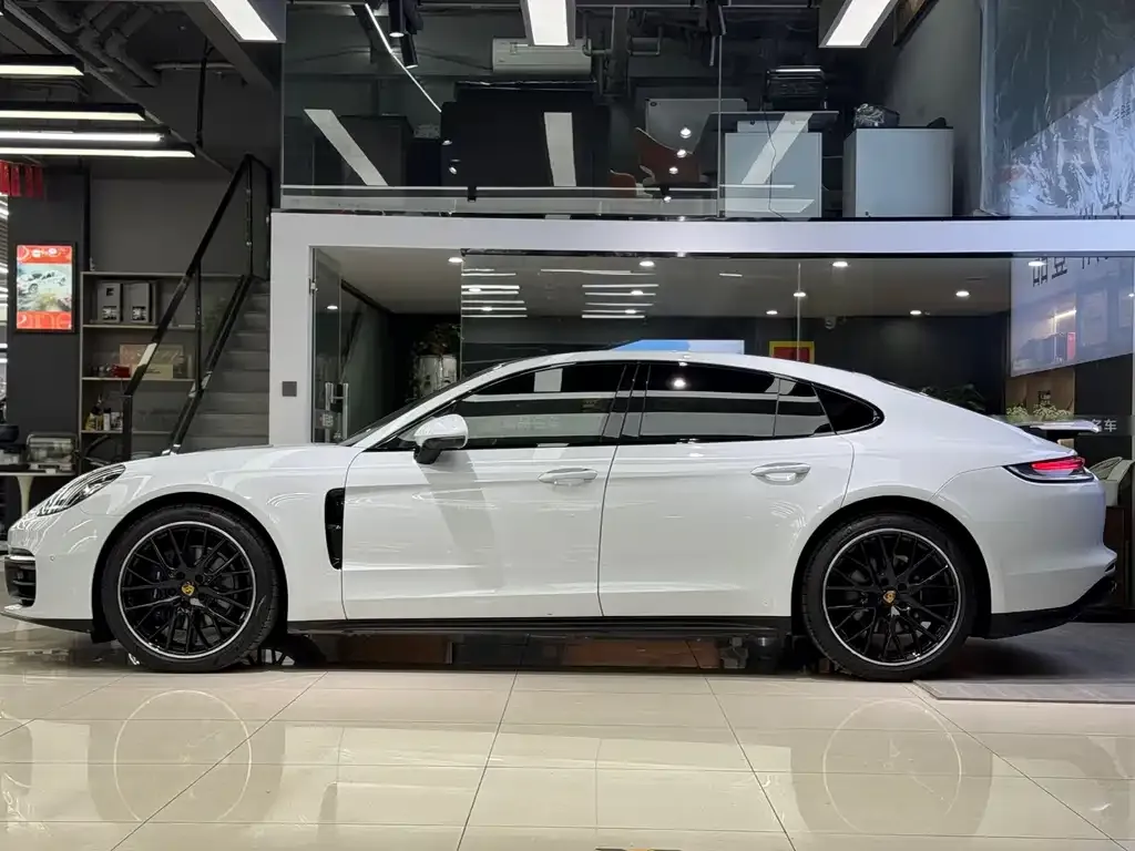 Porsche Panamera 2023 из CN, фото 3