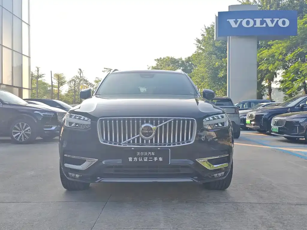 Volvo XC90 2023 из CN, фото 3