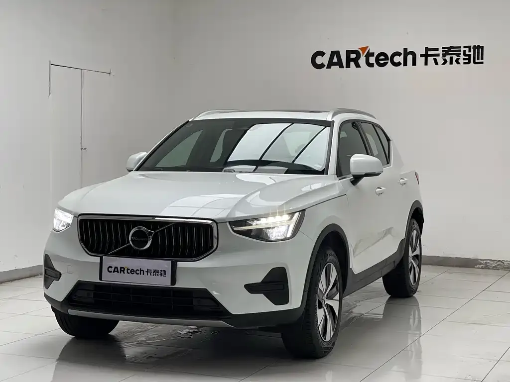 Volvo XC40 2024 из CN, фото 10