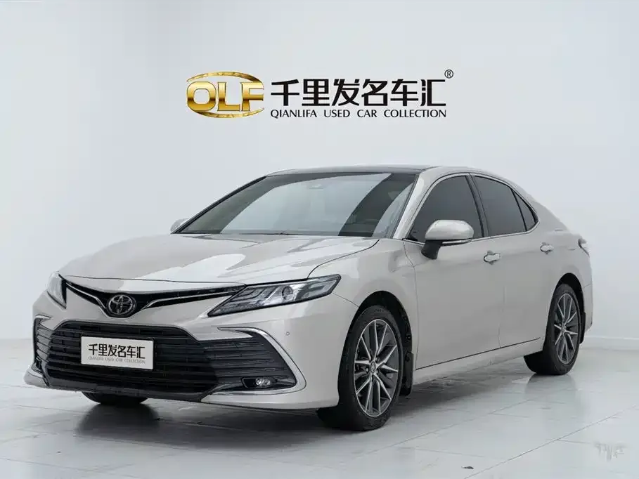 Toyota Camry 2021 из CN, фото 2