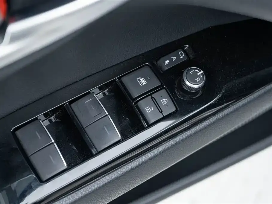 Toyota Camry 2021 из CN, фото 8
