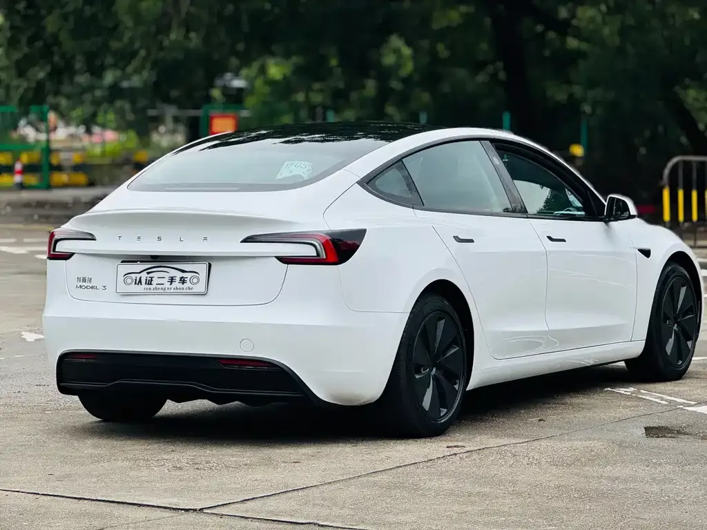 Tesla Model 3 2023 из CN, фото 7