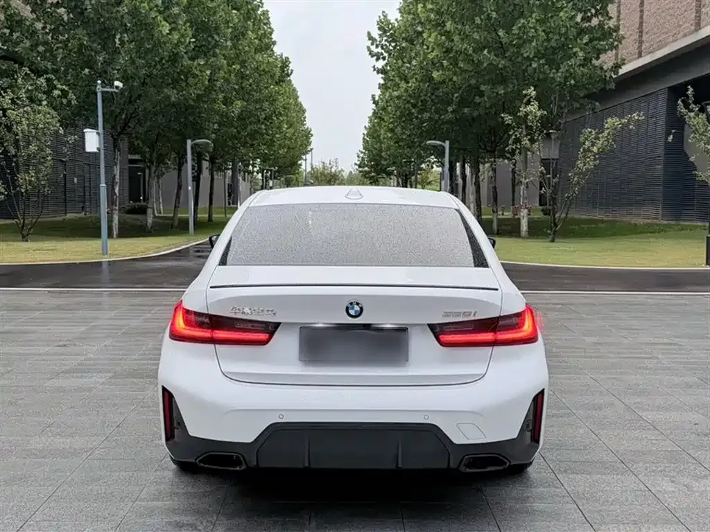 BMW 3 Series 2023 из CN, фото 6