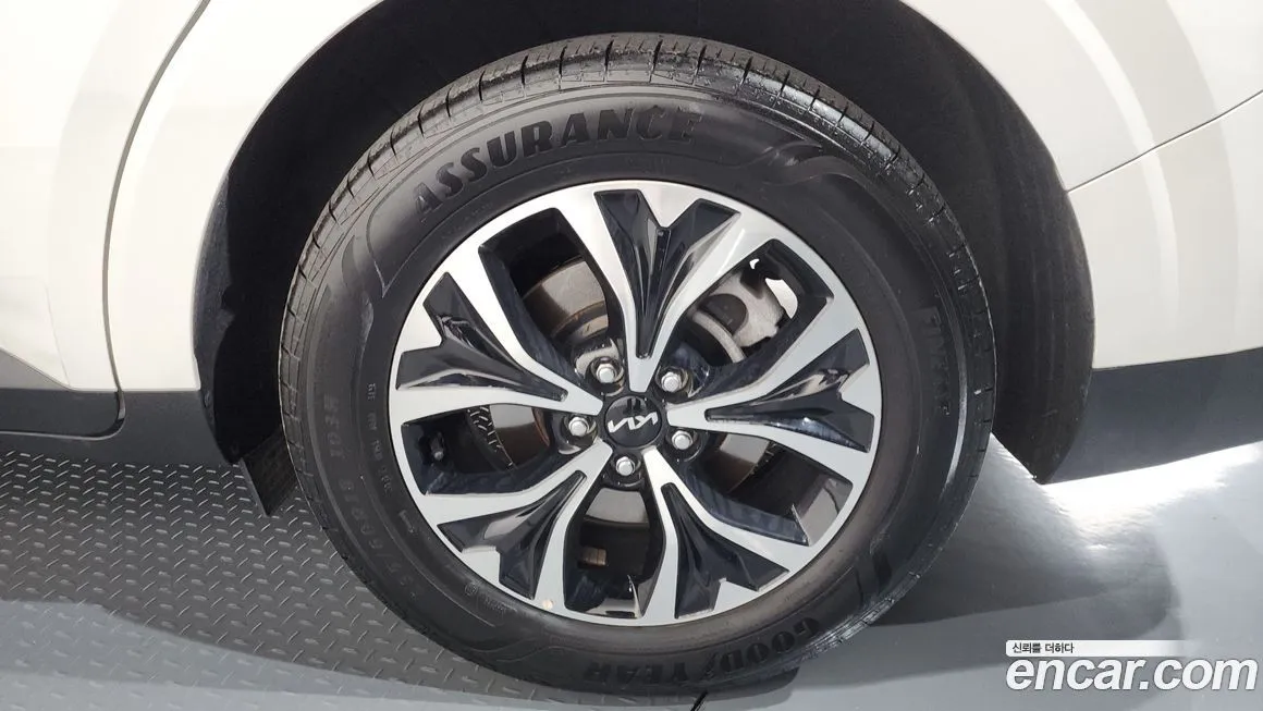 Kia Carnival 2023 из KR, фото 5