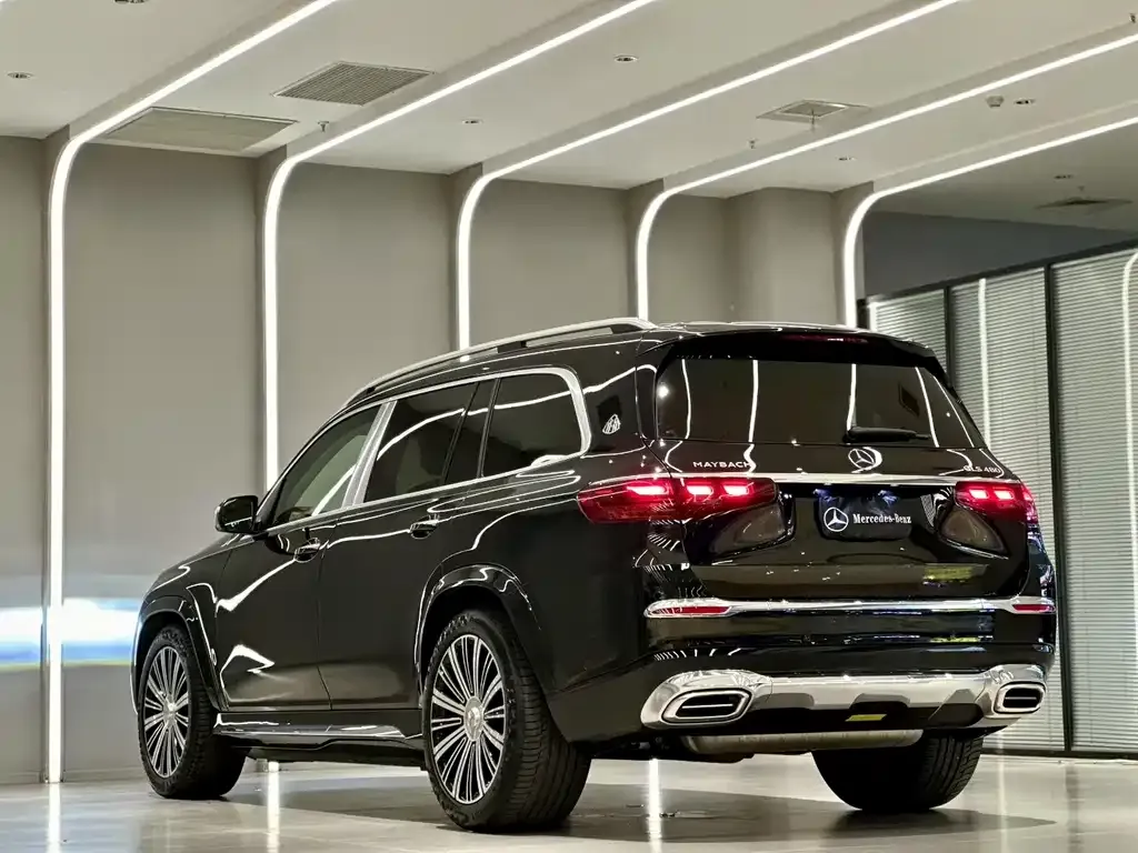 Mercedes-Benz GLS — фото 9