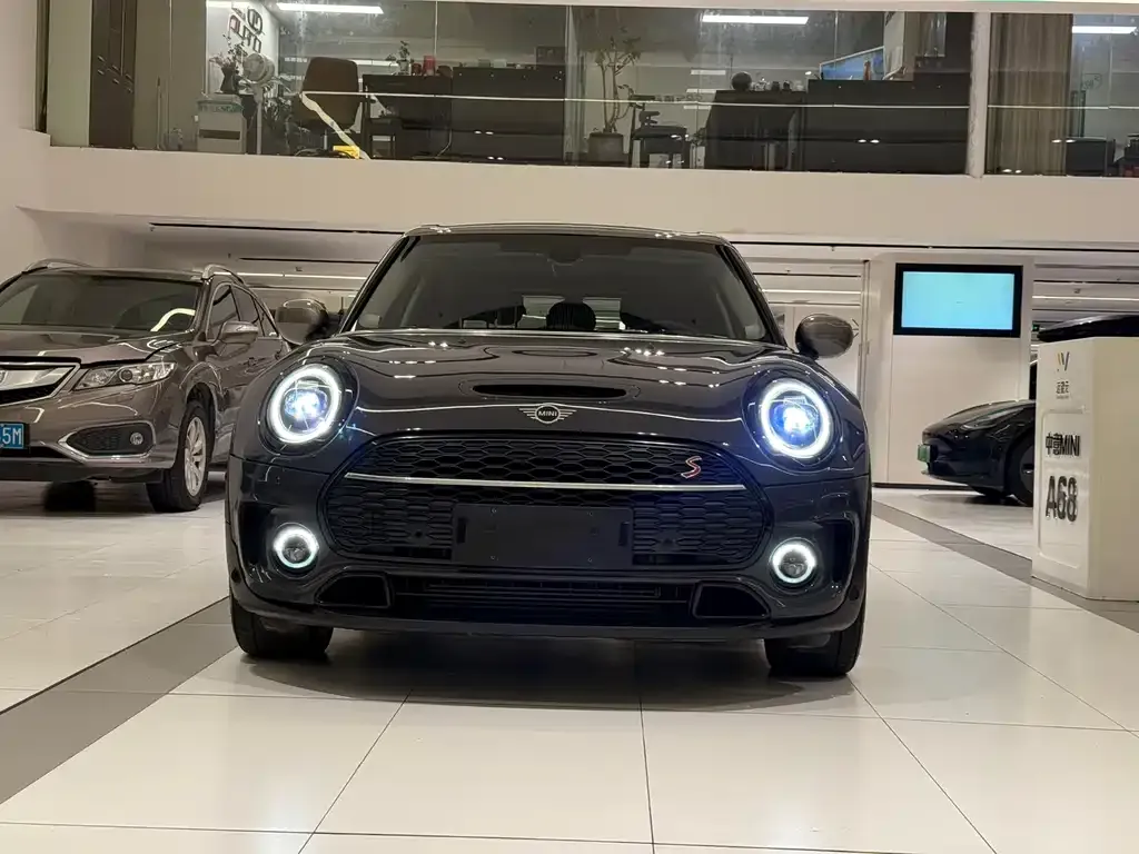 [object Object] Mini Clubman 2021 из CN, фото 2