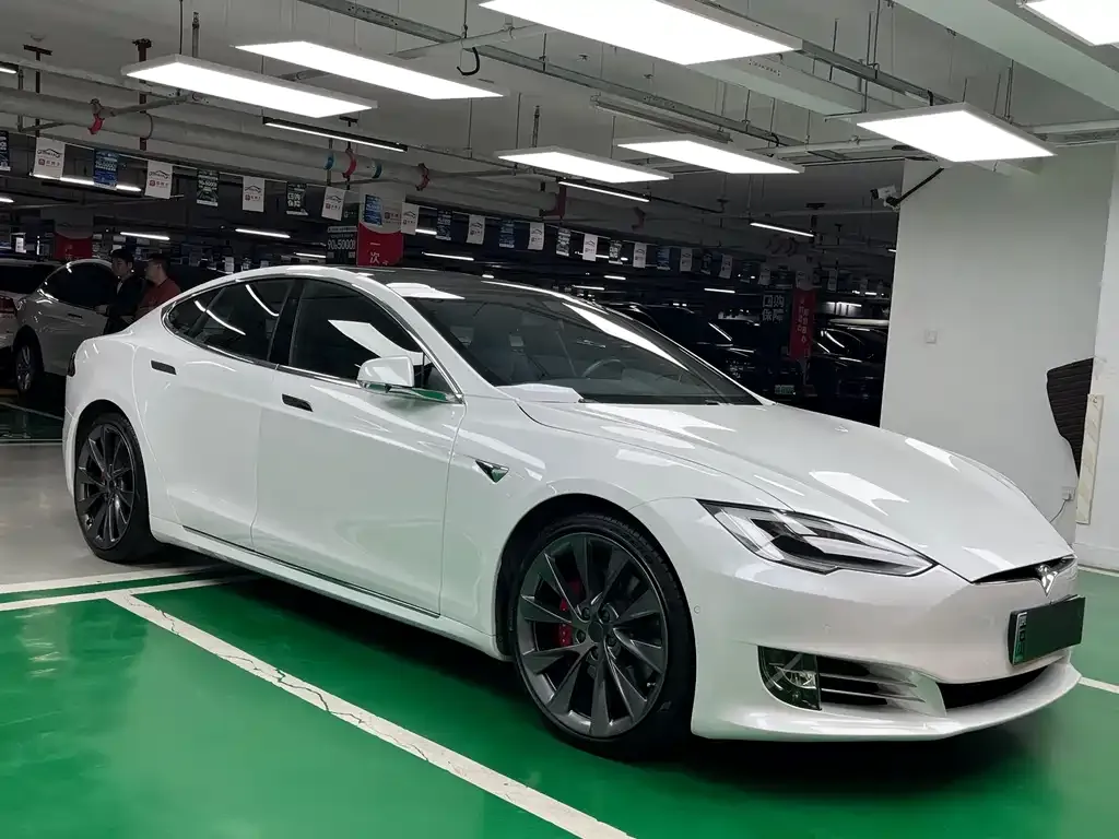 Tesla Model S 2021 из CN, фото 3