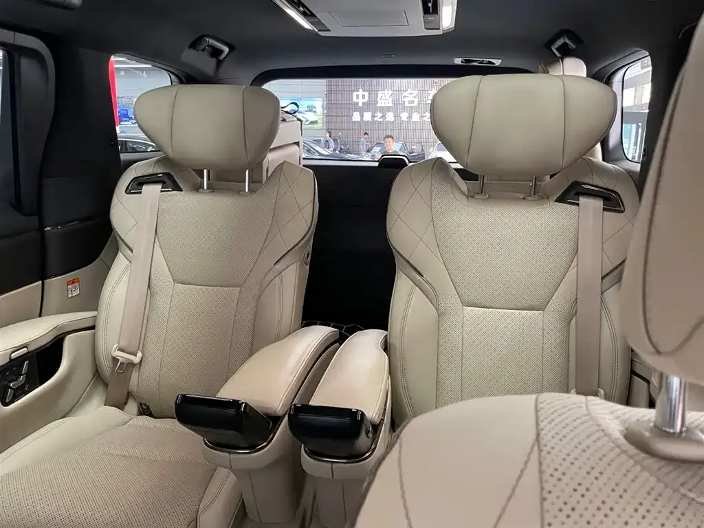 Toyota Vellfire 2024 из CN, фото 10