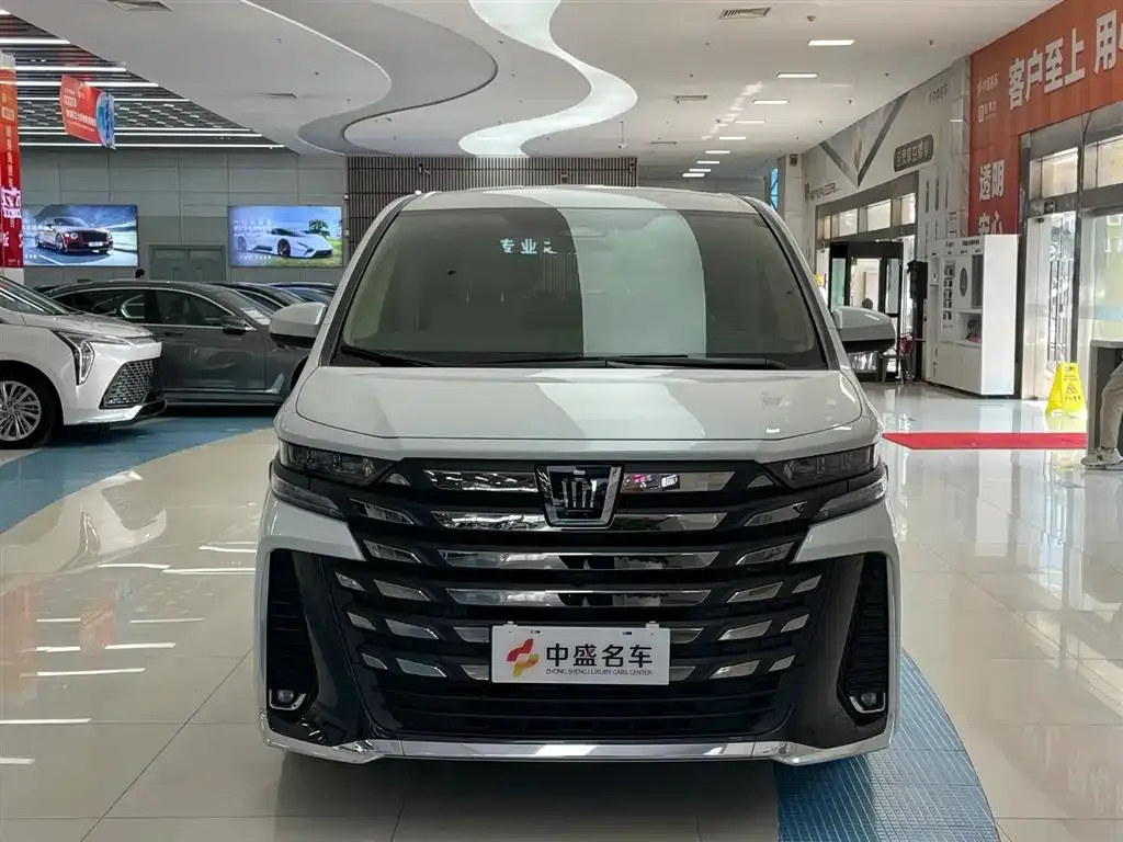 Toyota Vellfire 2024 из CN, фото 2