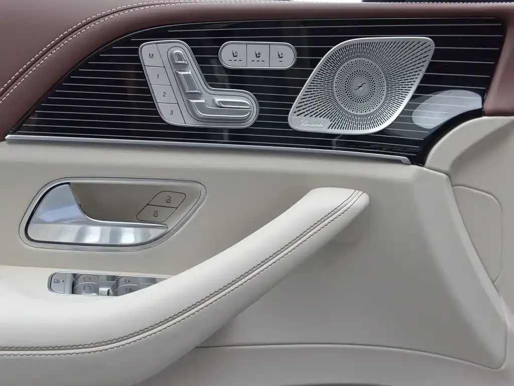 Mercedes-Benz GLS 2024 из CN, фото 6