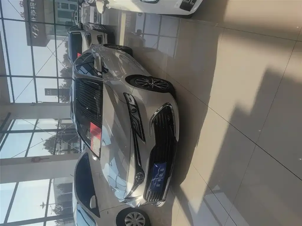 Toyota Camry 2021 из CN, фото 10