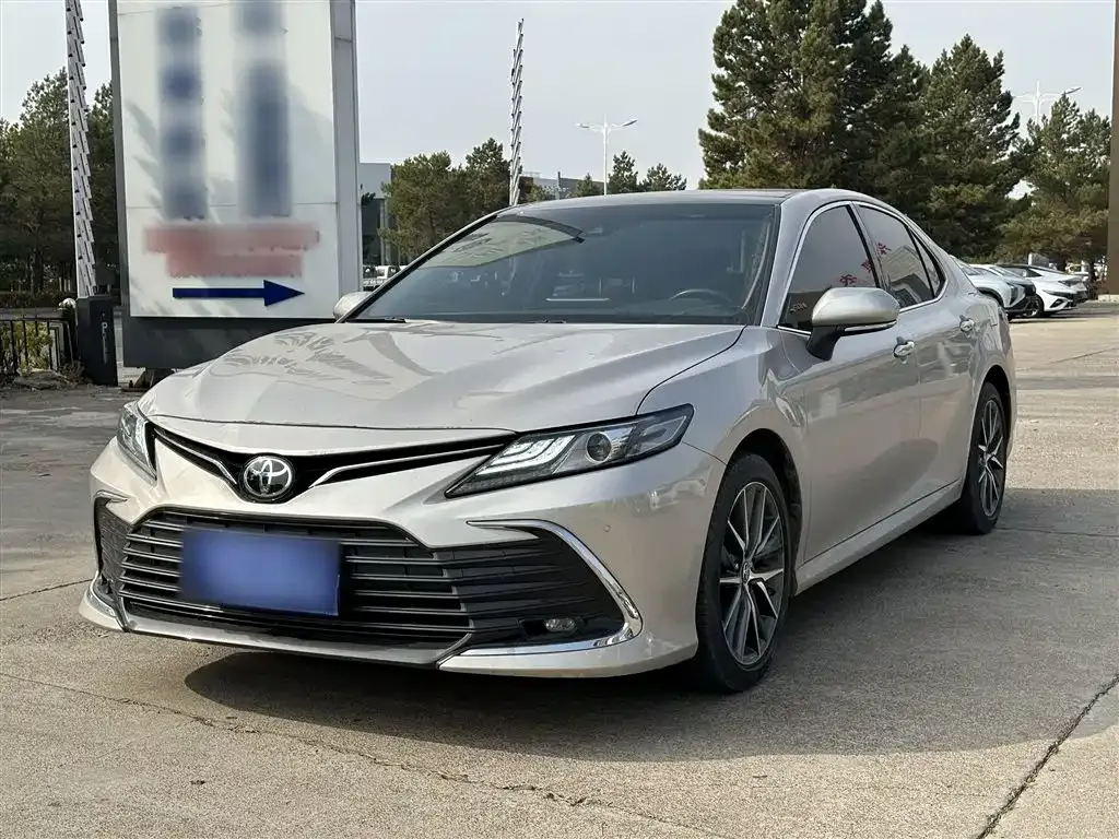 Toyota Camry 2021 из CN, фото 2