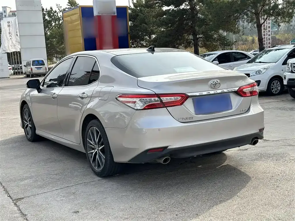 Toyota Camry 2021 из CN, фото 6