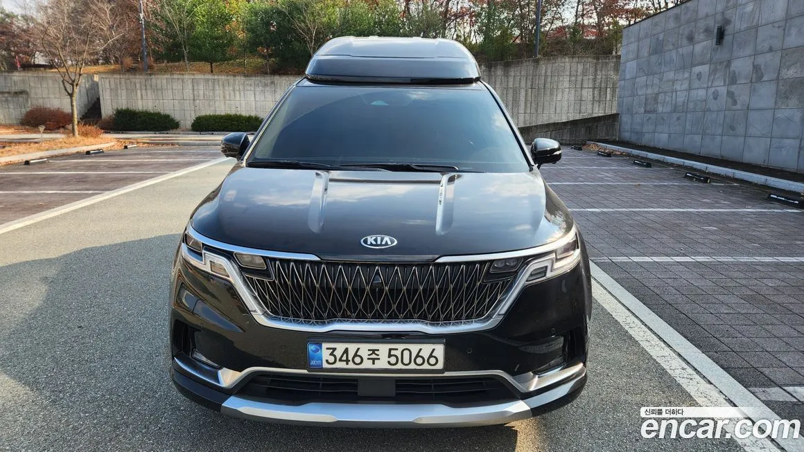Kia Carnival — фото 1