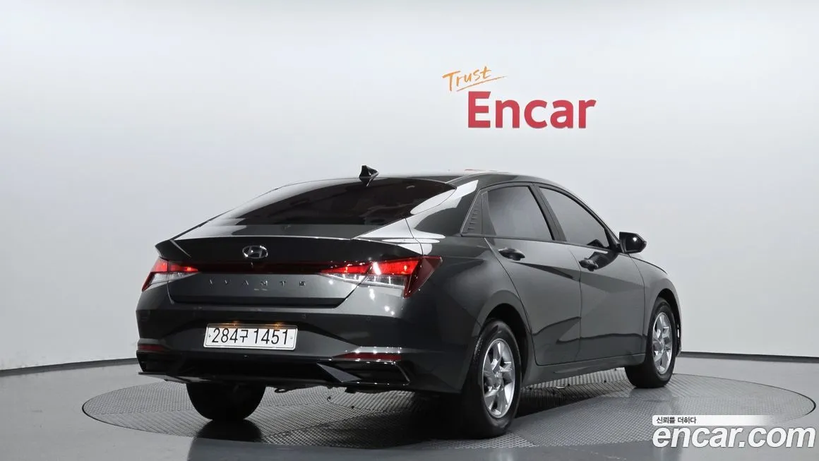 Hyundai AVANTE — фото 2