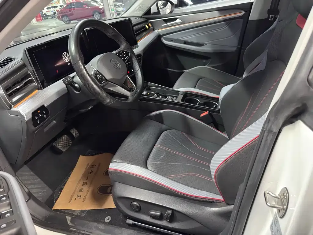 Volkswagen Lamando 2023 из CN, фото 8