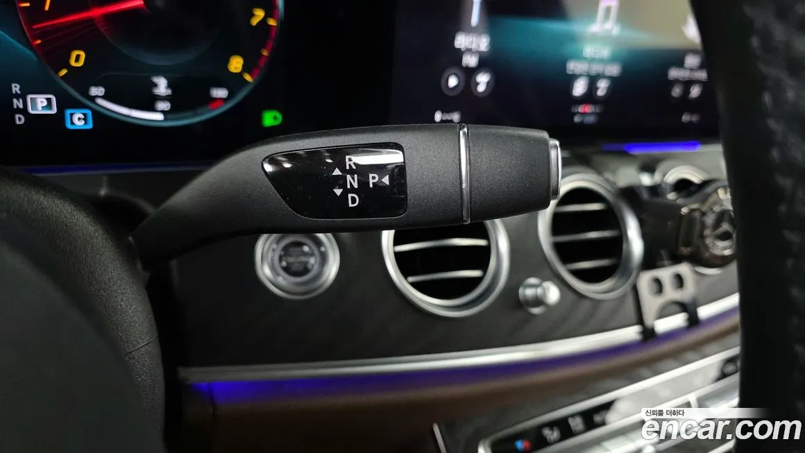 Mercedes-Benz E-Class 2023 из KR, фото 9