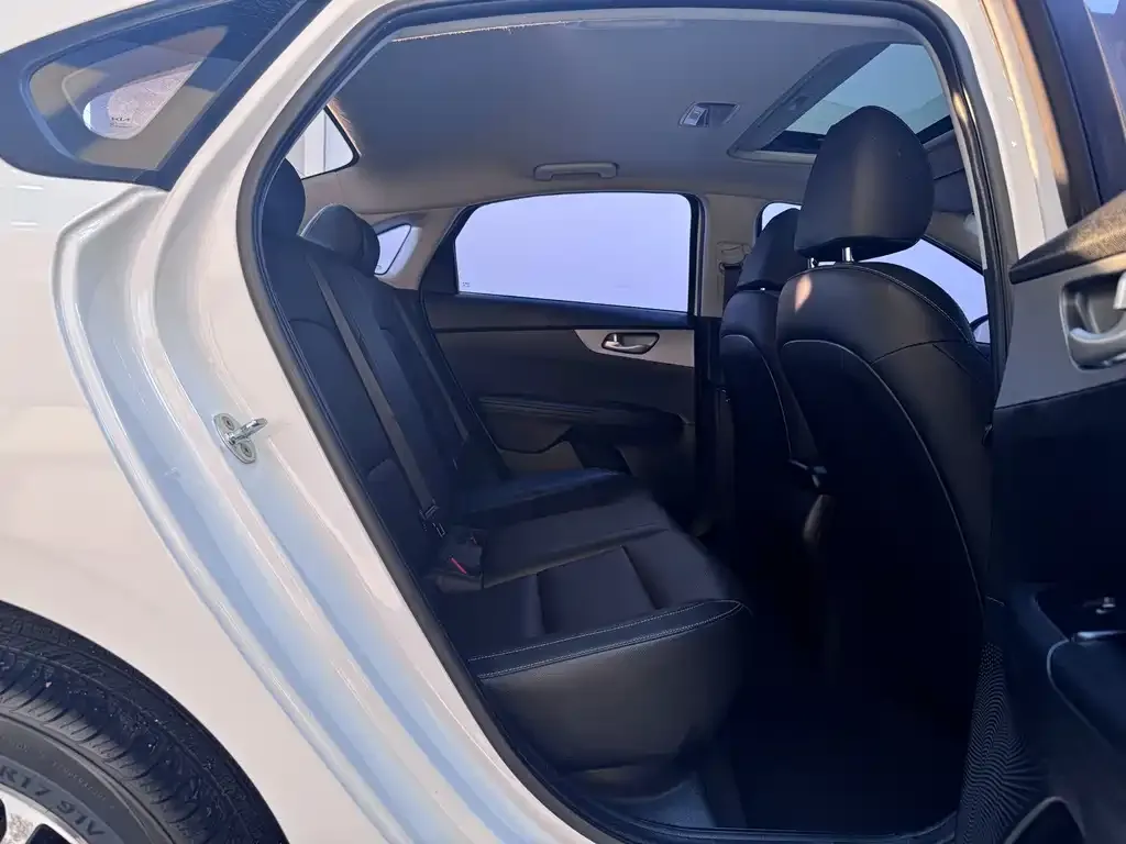 Kia K3 2022 из CN, фото 10