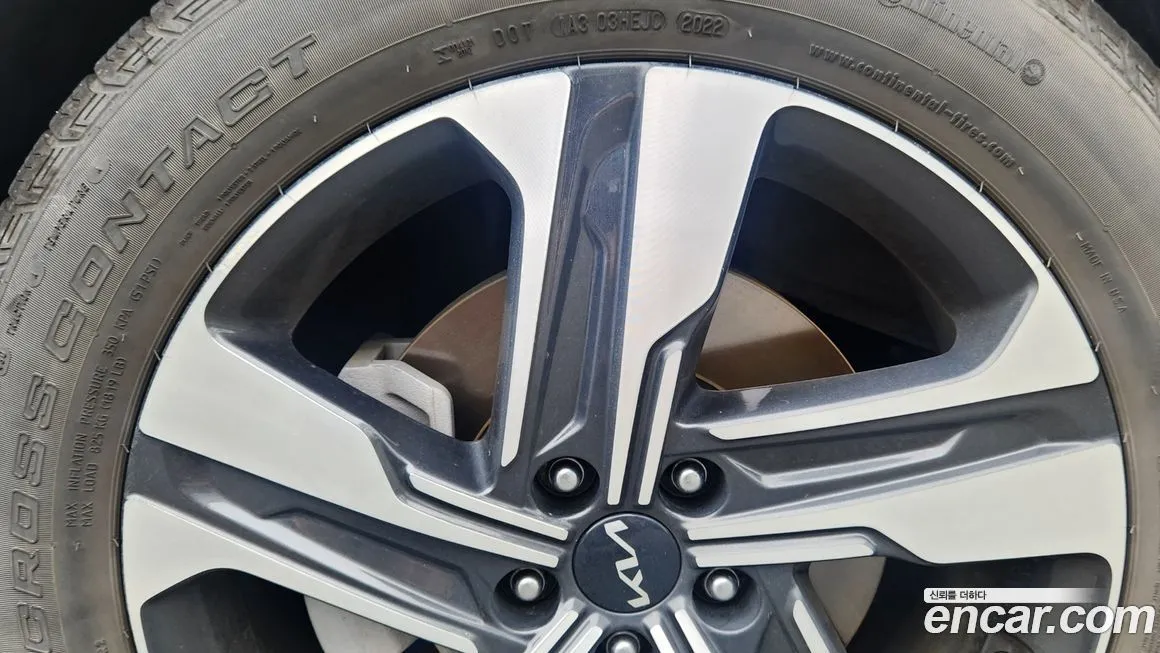Kia Sorento — фото 5