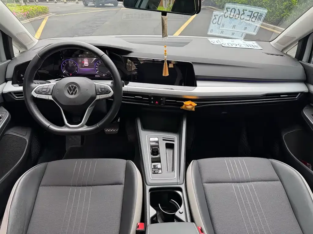 Volkswagen Golf 2022 из CN, фото 6