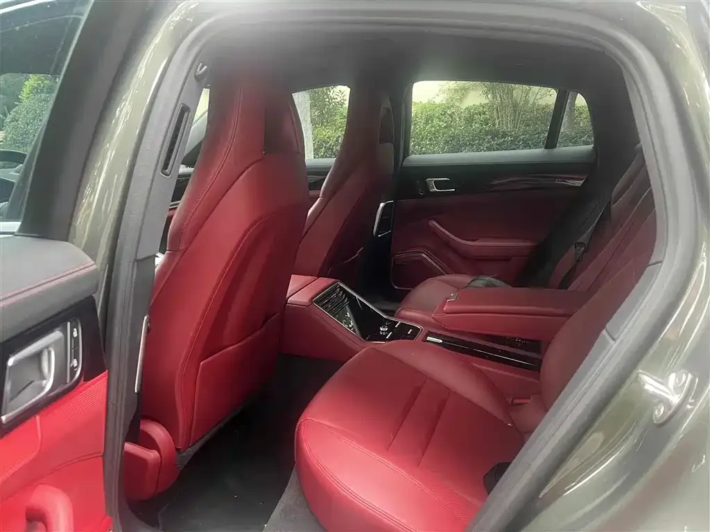 Porsche Panamera 2023 из CN, фото 3