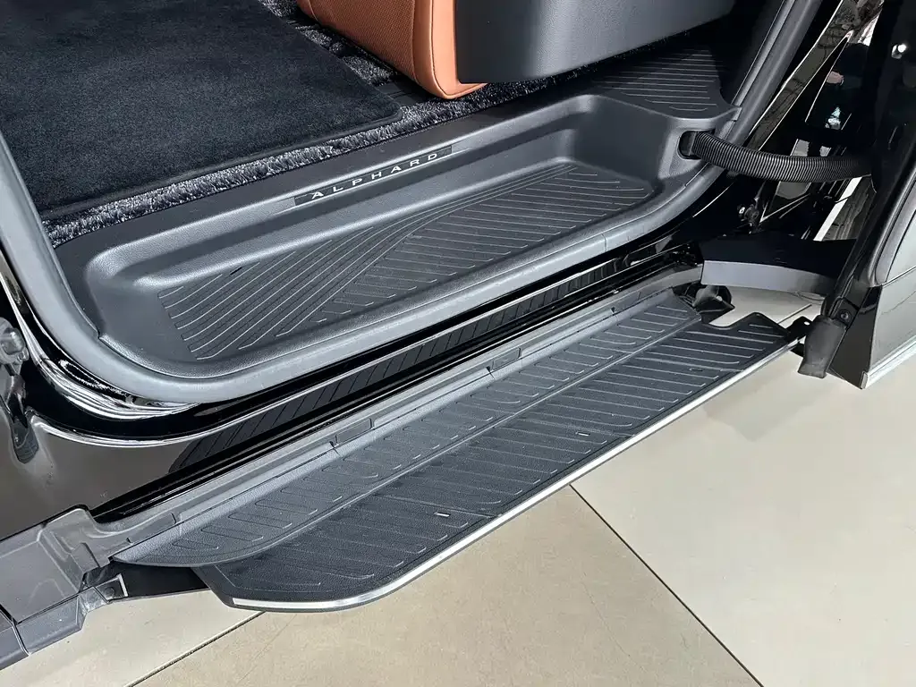 Toyota Alphard 2025 из CN, фото 10
