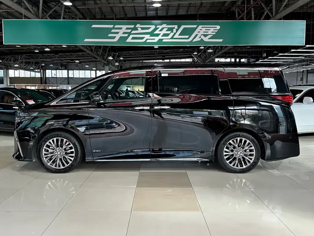 Toyota Alphard 2025 из CN, фото 3