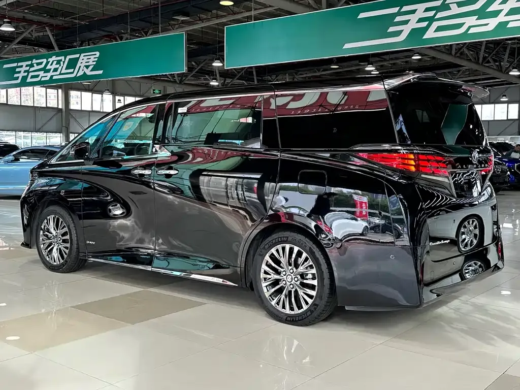 Toyota Alphard 2025 из CN, фото 4