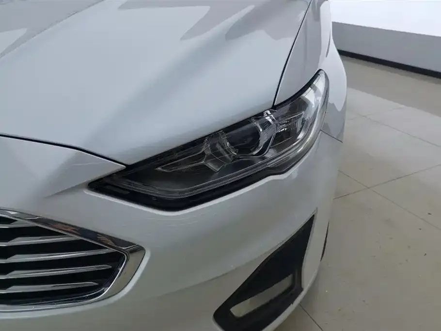 Ford Mondeo 2021 из CN, фото 5