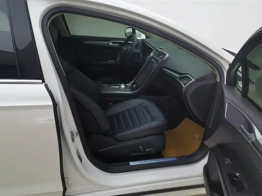 Ford Mondeo 2021 из CN, фото 8