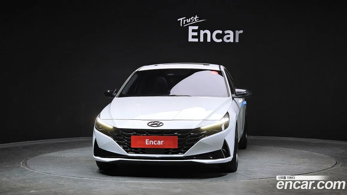 Hyundai AVANTE — фото 3