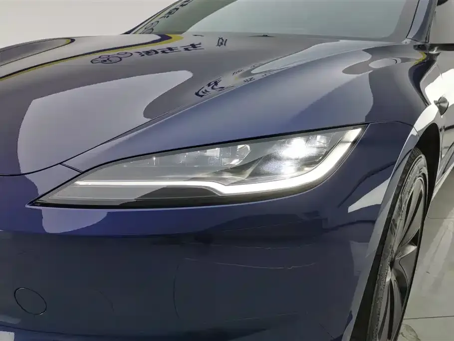Tesla Model 3 — фото 5