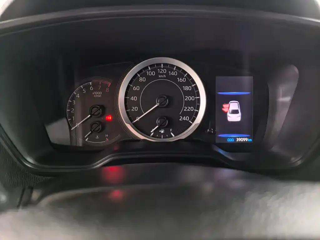 Toyota Corolla 2024 из CN, фото 9