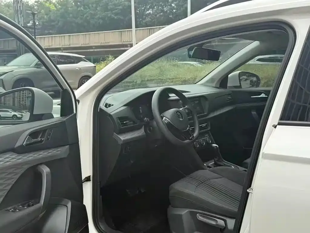 Volkswagen Tharu 2023 из CN, фото 2