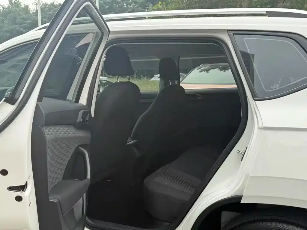 Volkswagen Tharu 2023 из CN, фото 3