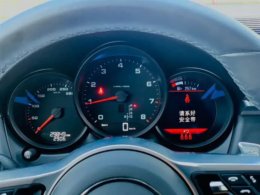 Porsche Macan 2021 из CN, фото 9