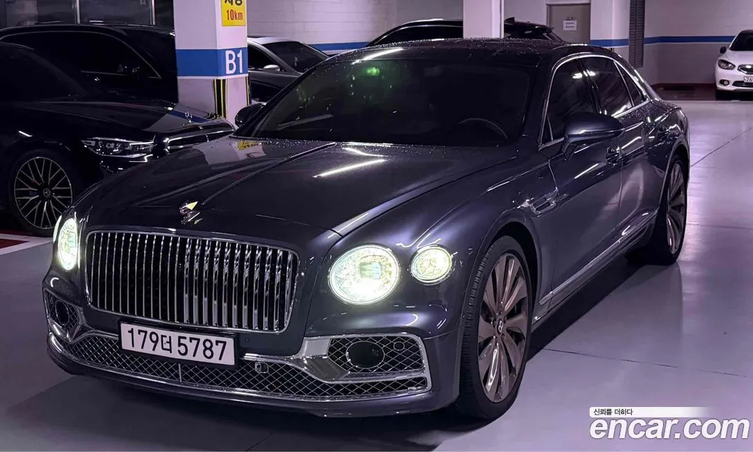 Bentley Flying Spur 2022 из KR, фото 2