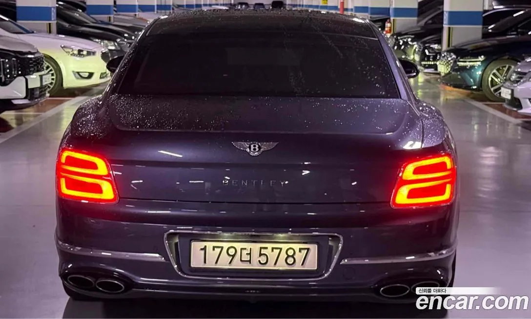 Bentley Flying Spur 2022 из KR, фото 5