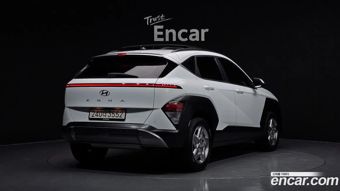 Hyundai Kona 2023 из KR, фото 2