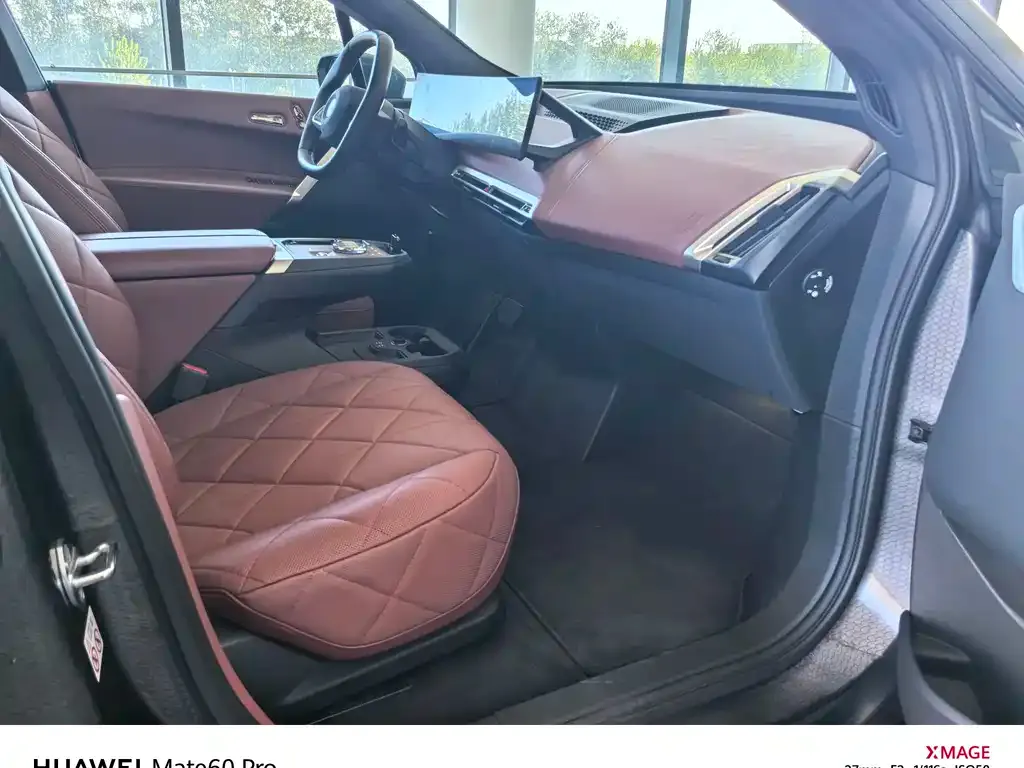 BMW iX M60 2024 из CN, фото 6