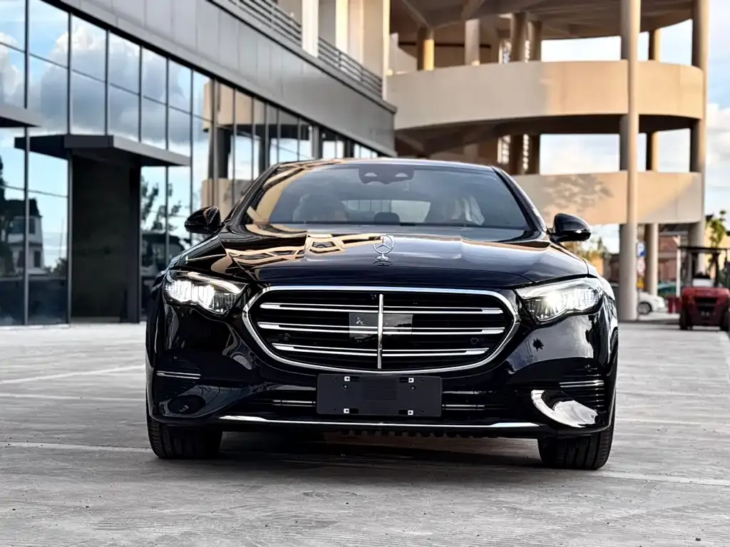 Mercedes-Benz E-Class 2025 из CN, фото 2