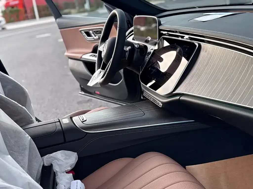 Mercedes-Benz E-Class 2025 из CN, фото 4