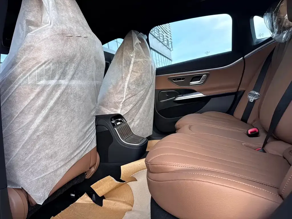 Mercedes-Benz E-Class 2025 из CN, фото 8