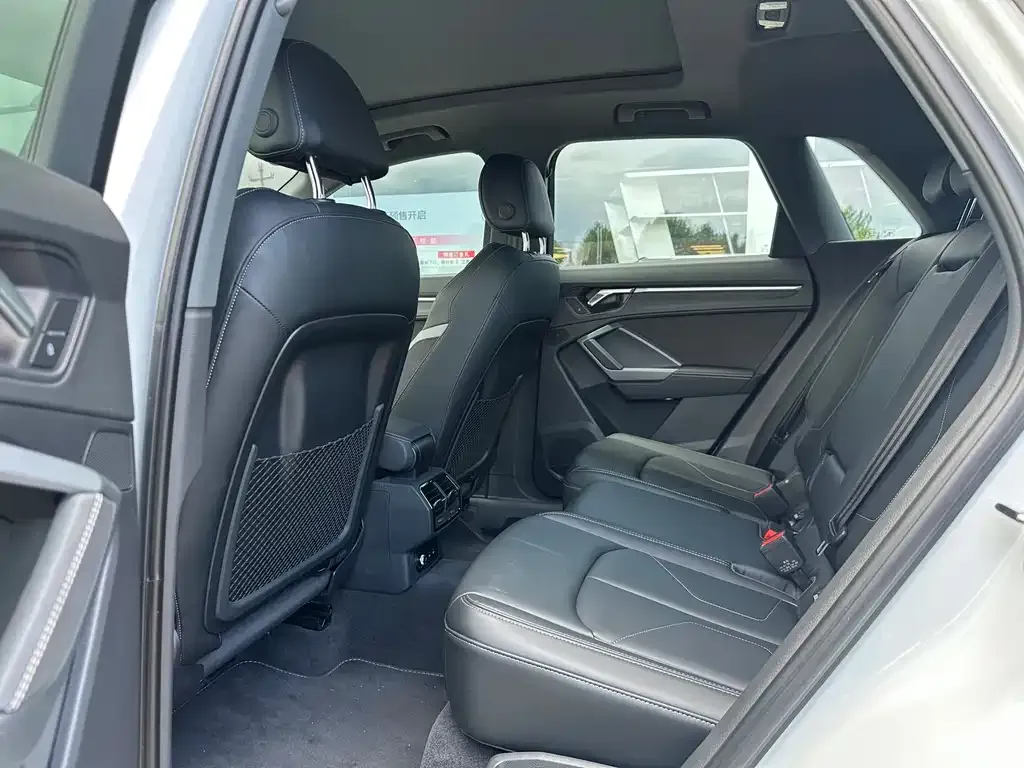 Audi Q3 2024 из CN, фото 8